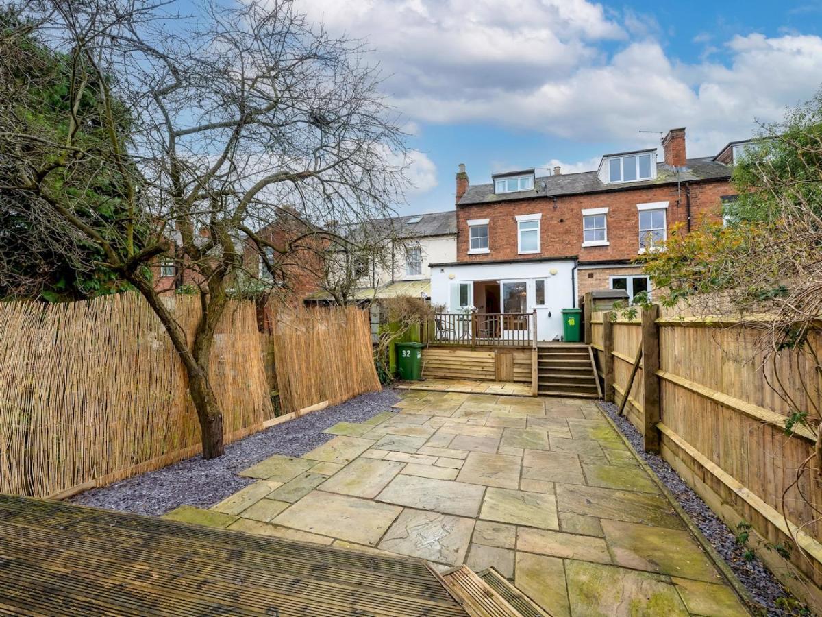 Pass The Keys 3 Storey Townhouse Shrewsbury Exterior photo